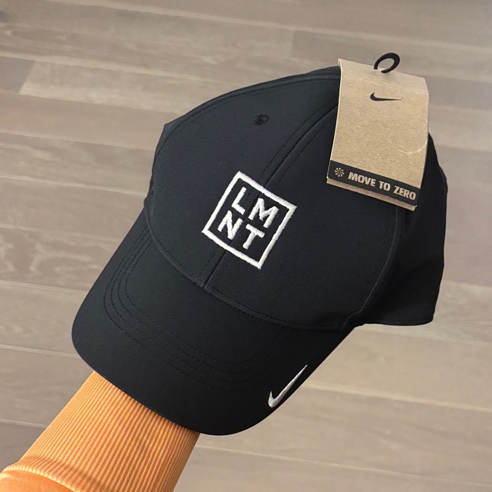 Nike Black and White LMNT Cap